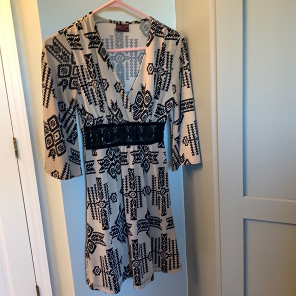 Lucy Love tunic/mini dress - Picture 4 of 9